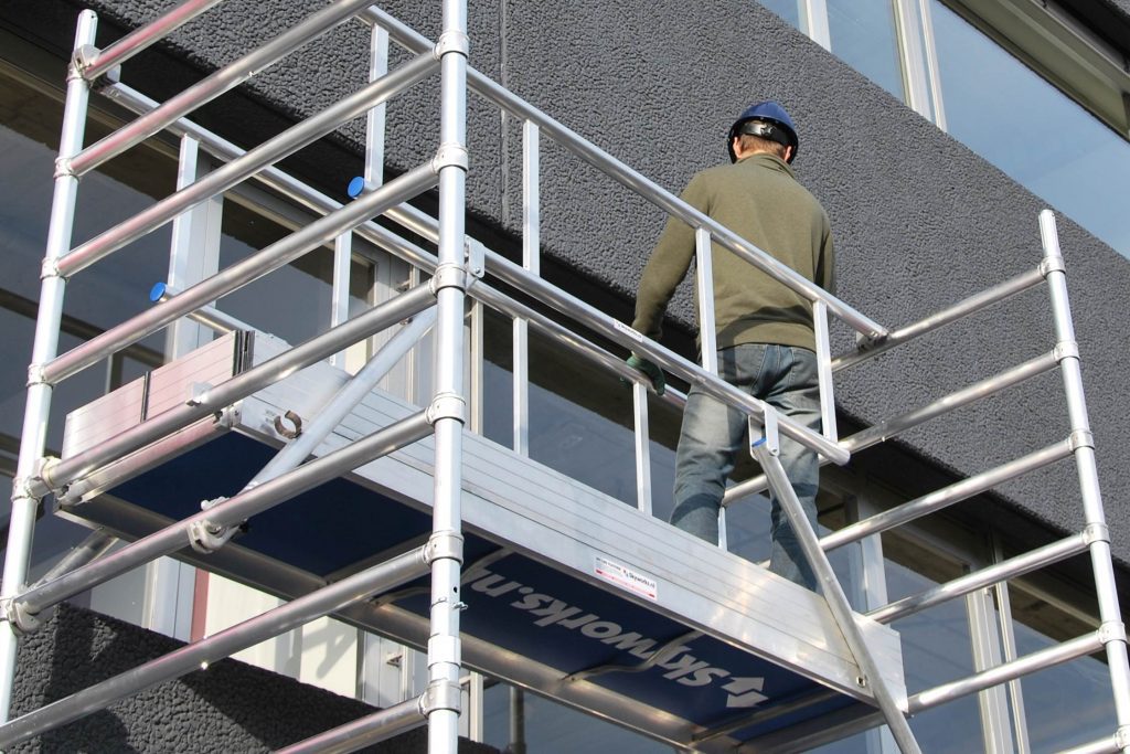 Vernieuwde rolsteiger met voorloopleuning voldoet aan nieuwe regels per 2018.