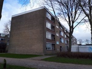 De Rijnstraat in Alkmaar voor de aanpak door consortium Hecon duurSaam.