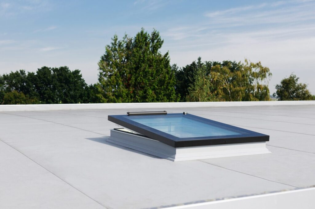 platdakraam, plat dak, dakraam, zonne-energie